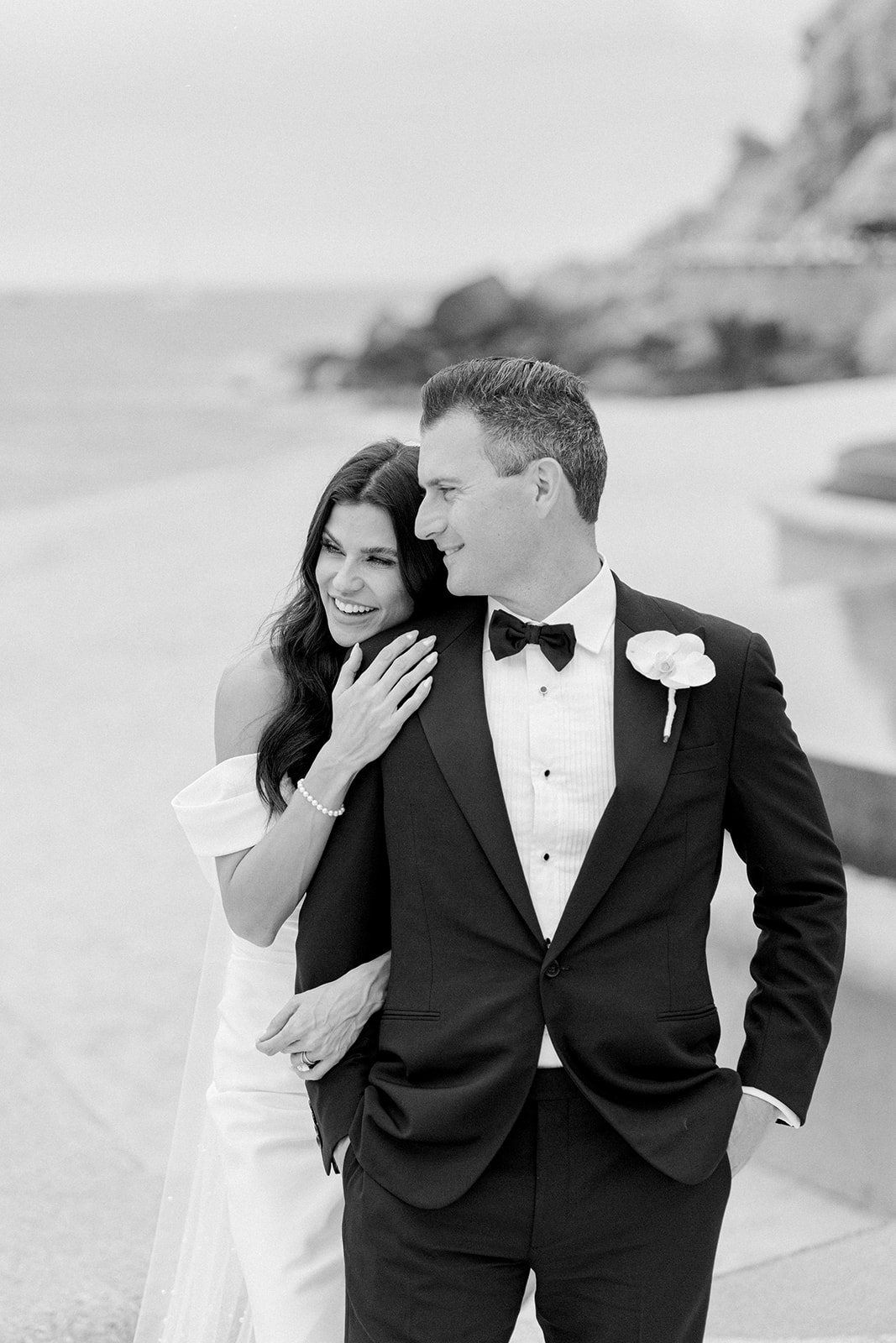 Beautiful seafront destination wedding in Cabo San Lucas