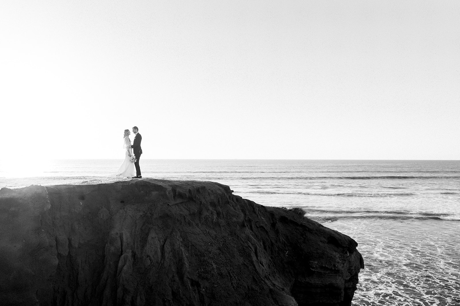 Sunset Cliffs The Perfect Backdrop for a San Diego Wedding14