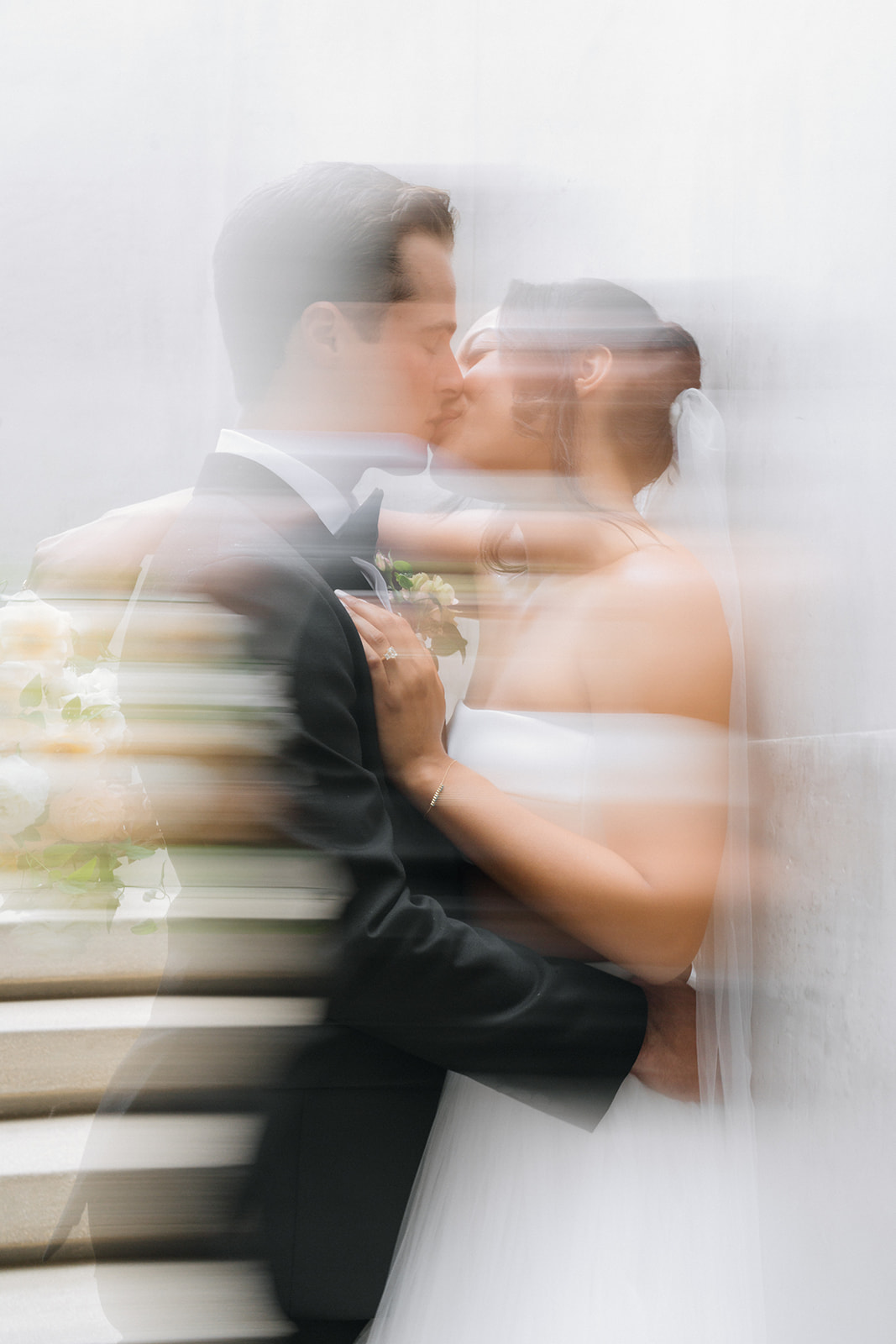 DARSIE-ALEXS-WEDDING-RIDING-THE-WAVES-OF-LOVE-IN-LOS-CABOS
