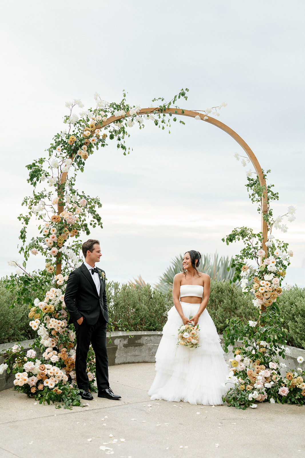 DARSIE-ALEXS-WEDDING-RIDING-THE-WAVES-OF-LOVE-IN-LOS-CABOS
