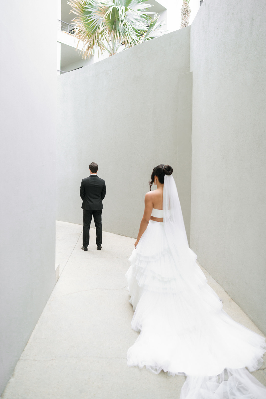 DARSIE-ALEXS-WEDDING-RIDING-THE-WAVES-OF-LOVE-IN-LOS-CABOS