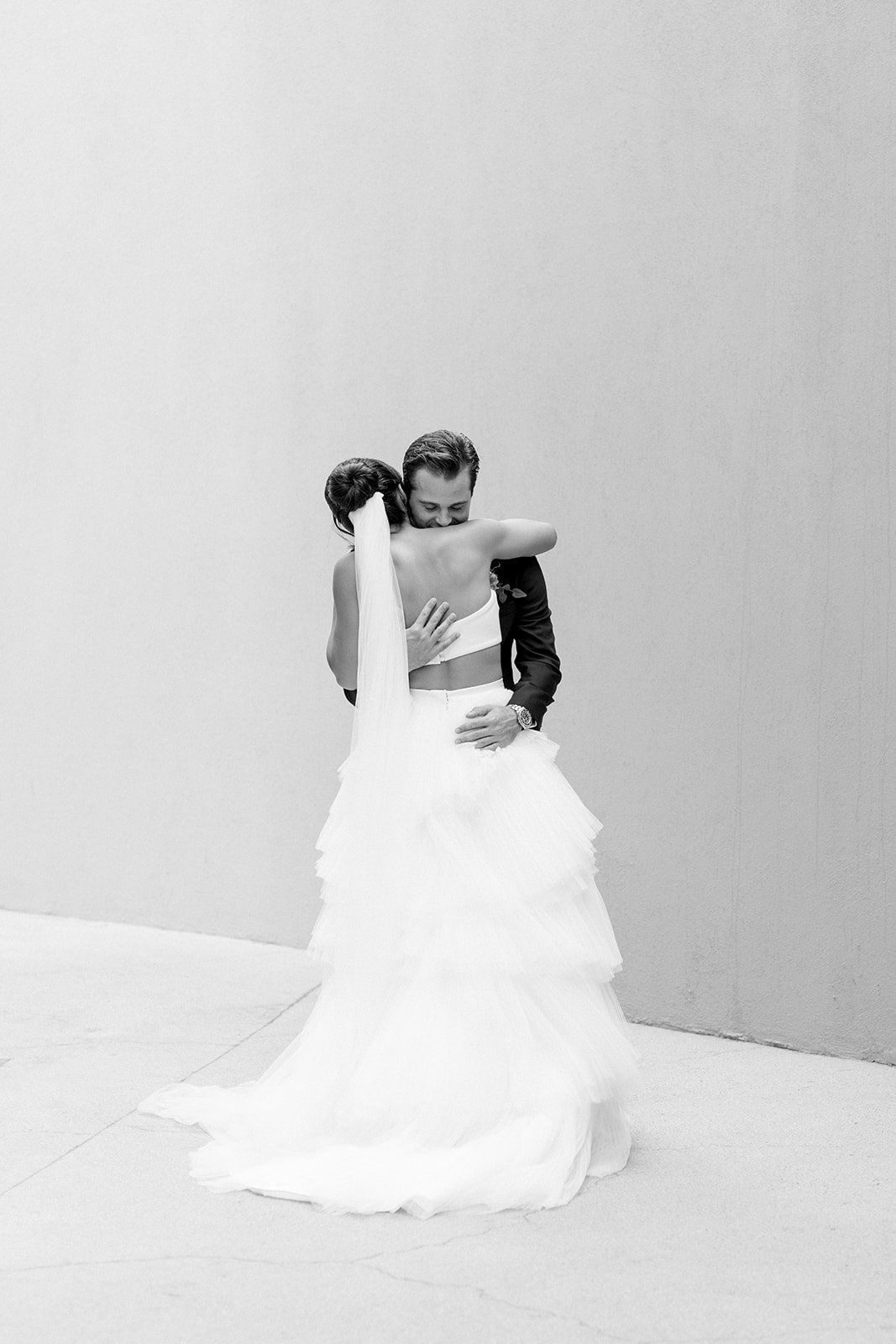 DARSIE-ALEXS-WEDDING-RIDING-THE-WAVES-OF-LOVE-IN-LOS-CABOS